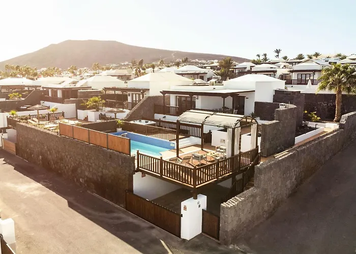 Villa 61 Playablanca Lanzarote Pool *